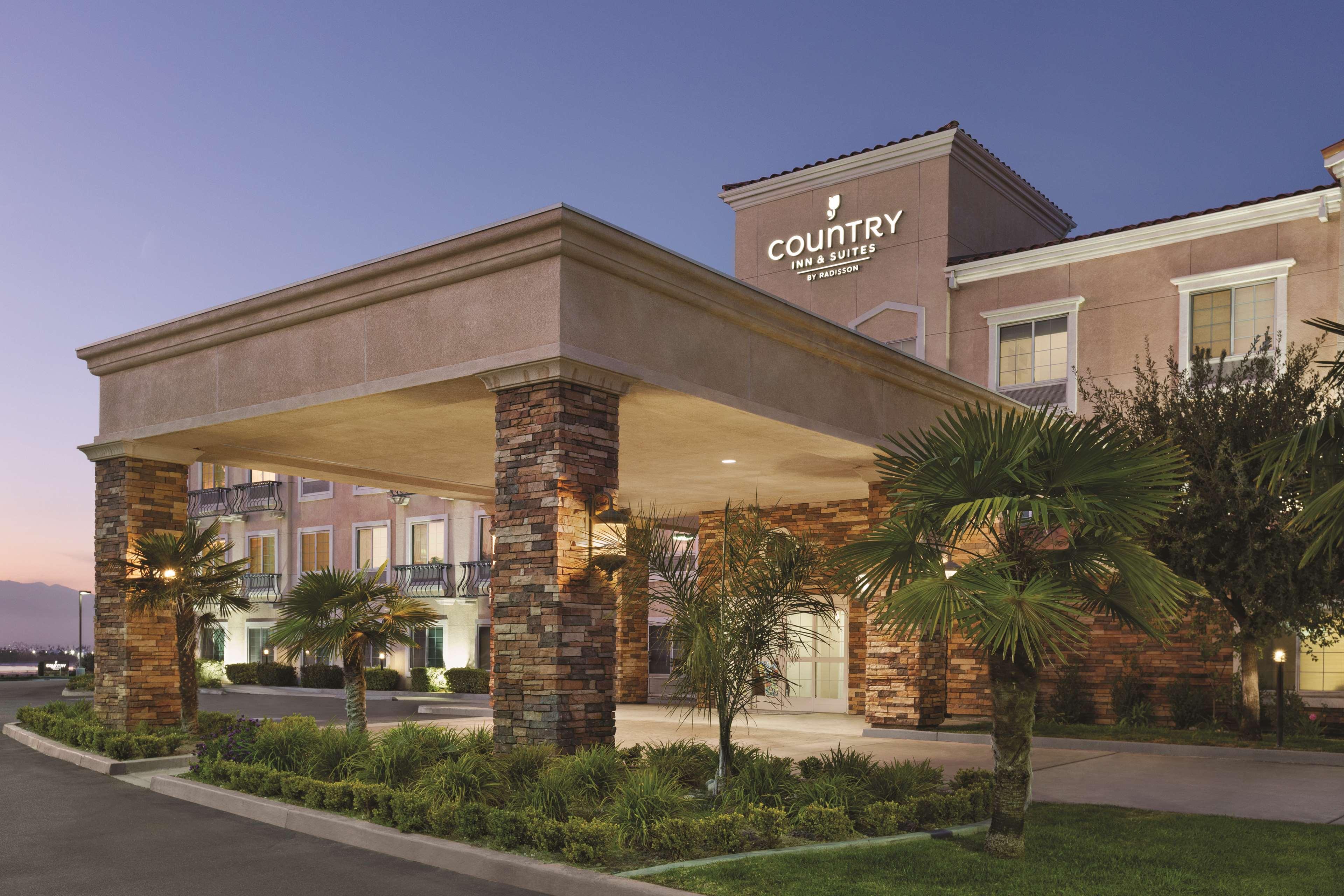 Country Inn & Suites By Radisson, San Bernardino Redlands Exterior photo