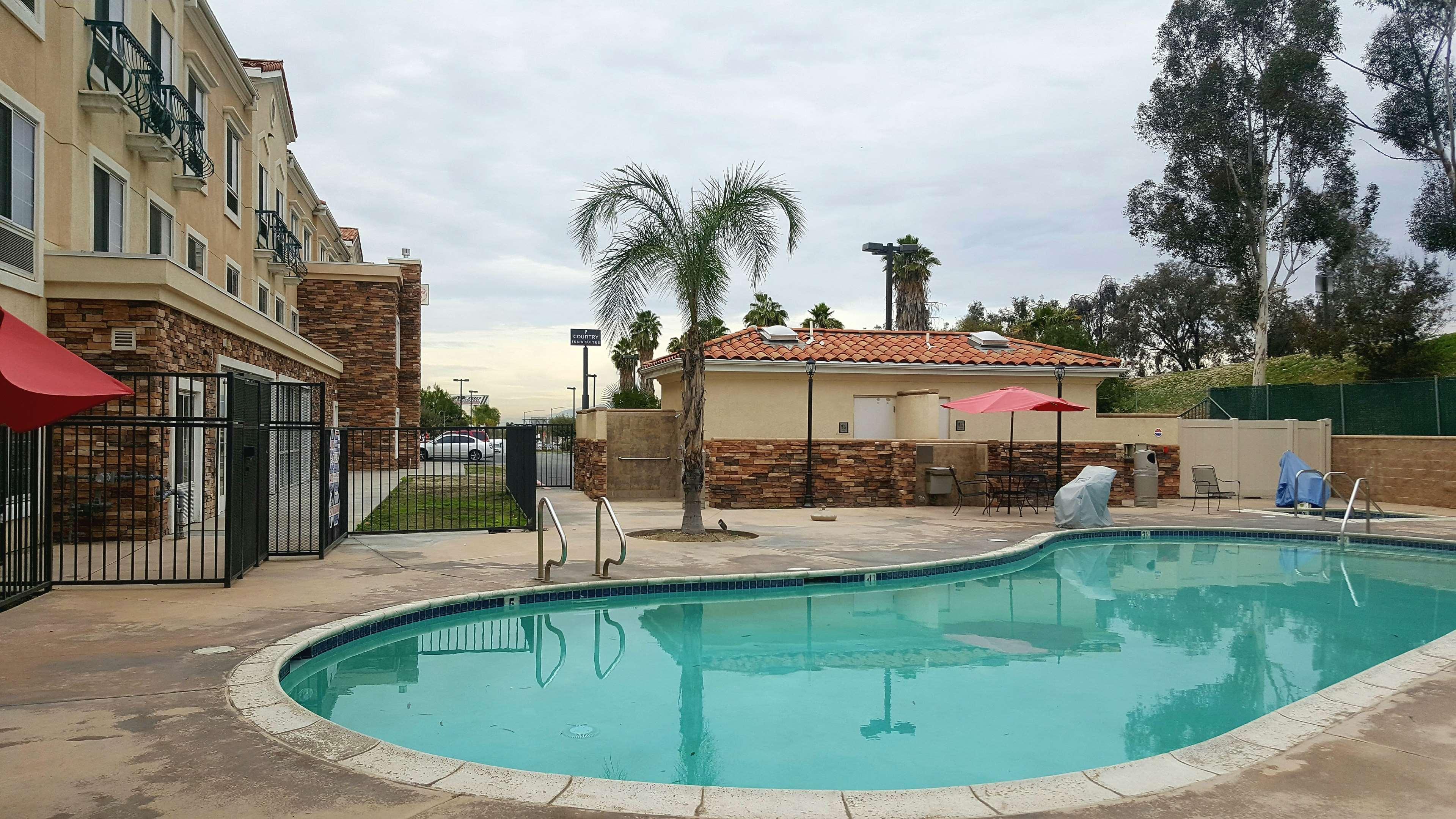 Country Inn & Suites By Radisson, San Bernardino Redlands Exterior photo